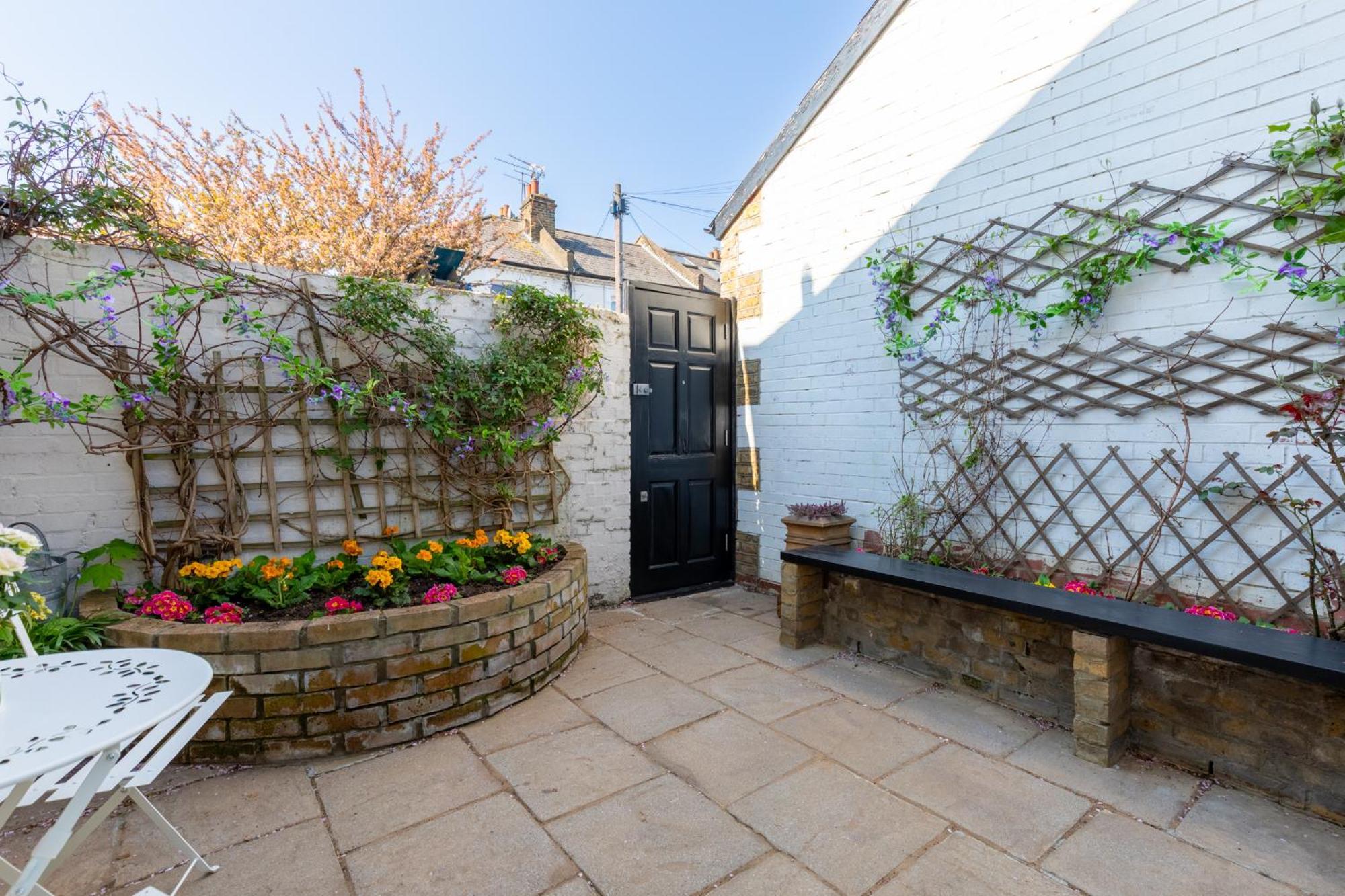 Idyllic 2bd Retreat By The River Thames Fulham * Londen